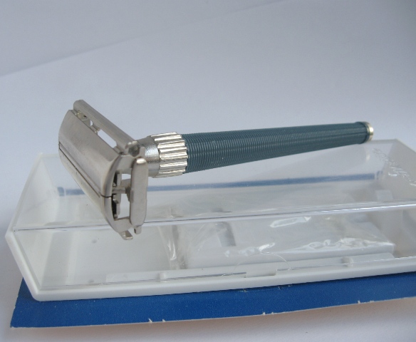 GILLETTE SUPER SLIMTWIST