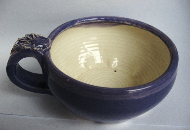 Бријачка шоља