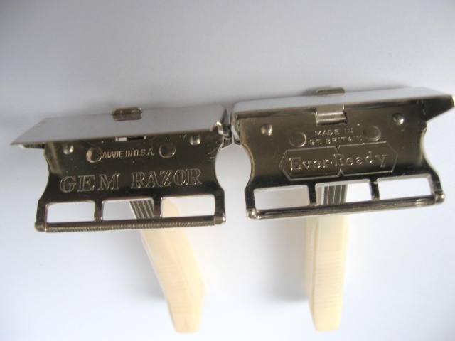 GEM i Ever Ready Featherweight blizanci