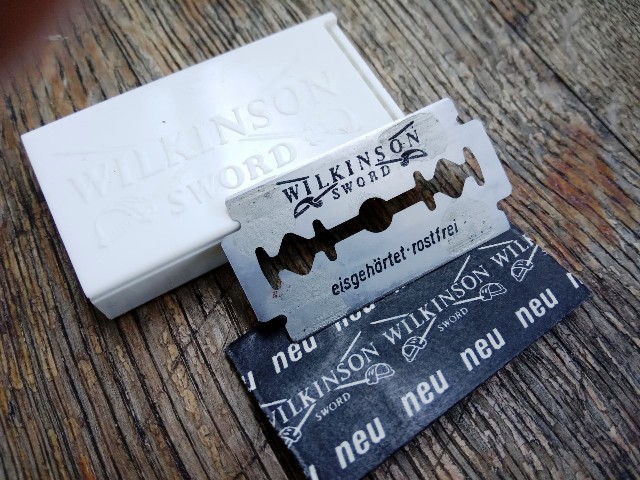 Wilkinson nožić tipa retro