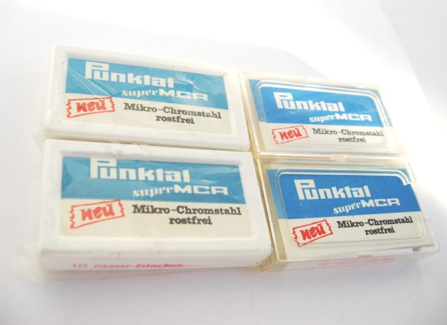 Punktal razor blades