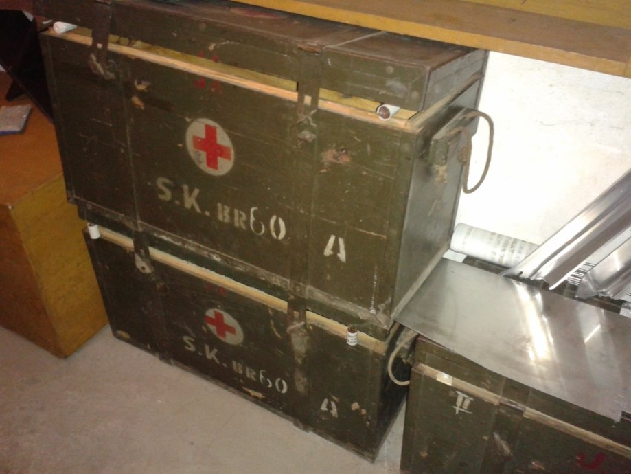 sanduk od pola kubika