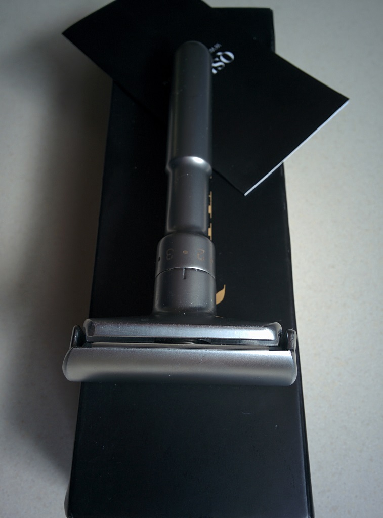 Merkur Futur - Kinez QShave1
