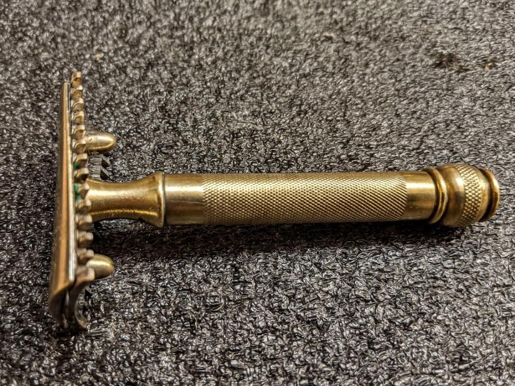 Gillette Old Type slant 2